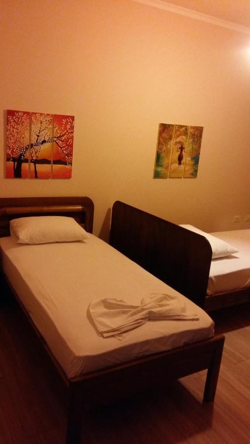 Drini Hotel Rrashbull エクステリア 写真