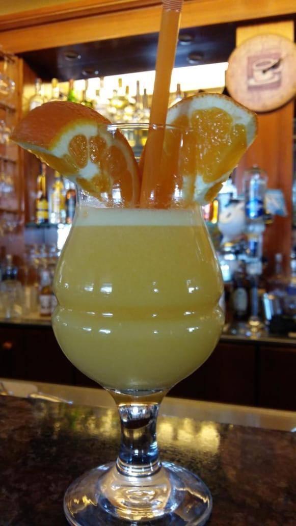 Drini Hotel Rrashbull エクステリア 写真